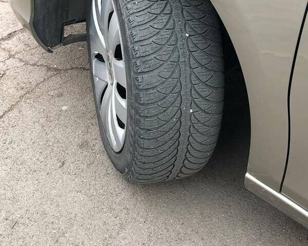 Бежевый Ситроен С4, объемом двигателя 1.6 л и пробегом 183 тыс. км за 7200 $, фото 5 на Automoto.ua