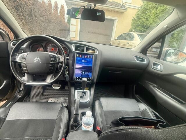 Бежевый Ситроен С4, объемом двигателя 1.6 л и пробегом 212 тыс. км за 8500 $, фото 9 на Automoto.ua