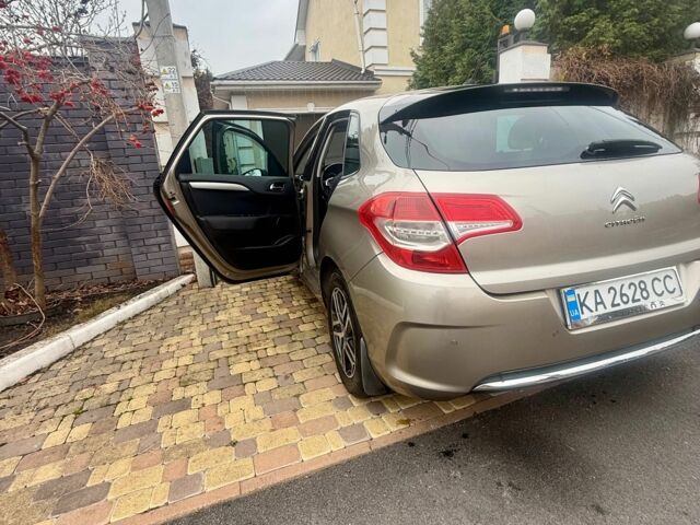 Бежевый Ситроен С4, объемом двигателя 1.6 л и пробегом 212 тыс. км за 8500 $, фото 5 на Automoto.ua