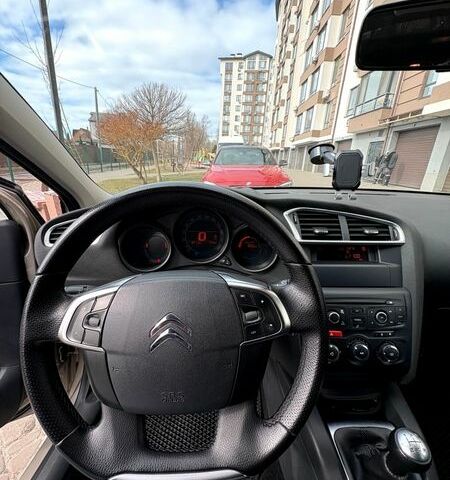 Бежевый Ситроен С4, объемом двигателя 1.59 л и пробегом 184 тыс. км за 7500 $, фото 11 на Automoto.ua