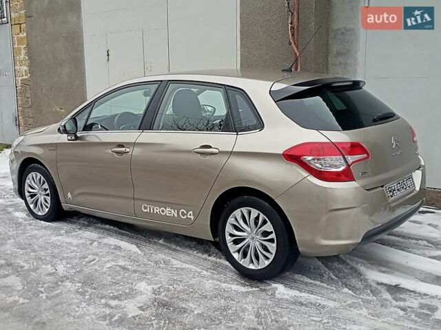 Бежевый Ситроен С4, объемом двигателя 1.6 л и пробегом 120 тыс. км за 7999 $, фото 14 на Automoto.ua