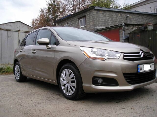 Ситроен С4 2013 в Киеве на Automoto.ua Бежевый Ситроен С4, объемом двигателя 1.6 л и пробегом 116 тыс. км за 8800 $, фото 2 на Automoto.ua
