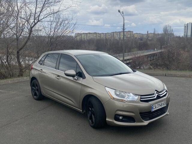 Бежевий Сітроен С4, об'ємом двигуна 1.6 л та пробігом 235 тис. км за 6950 $, фото 1 на Automoto.ua