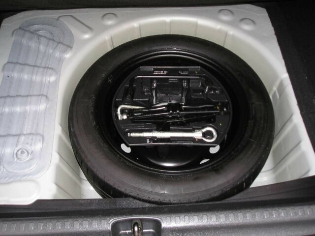 Ситроен С4 2013 в Киеве на Automoto.ua Бежевый Ситроен С4, объемом двигателя 1.6 л и пробегом 116 тыс. км за 8800 $, фото 17 на Automoto.ua