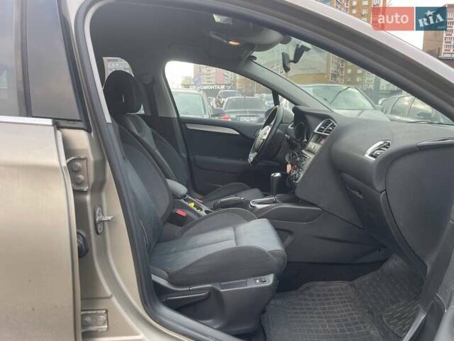 Бежевий Сітроен С4, об'ємом двигуна 1.6 л та пробігом 214 тис. км за 7990 $, фото 10 на Automoto.ua