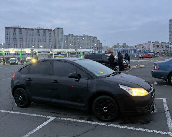 Чорний Сітроен С4, об'ємом двигуна 1.36 л та пробігом 250 тис. км за 2999 $, фото 4 на Automoto.ua