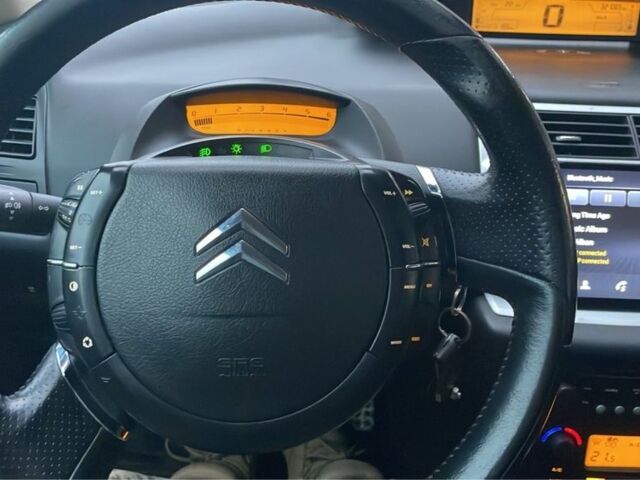 Черный Ситроен С4, объемом двигателя 0 л и пробегом 310 тыс. км за 1657 $, фото 12 на Automoto.ua