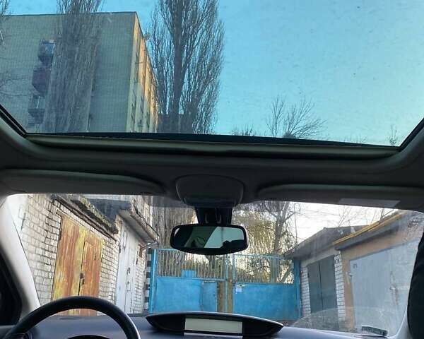 Черный Ситроен С4, объемом двигателя 2 л и пробегом 245 тыс. км за 4450 $, фото 33 на Automoto.ua