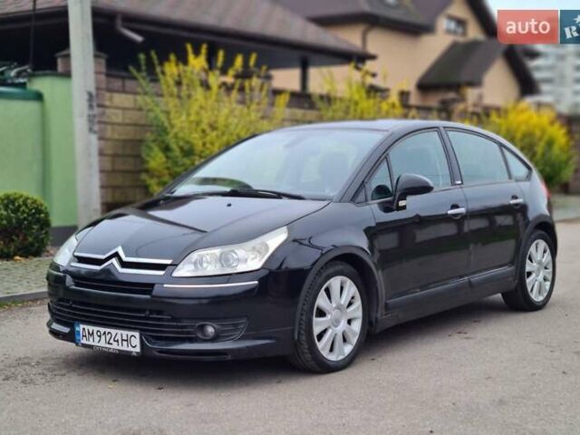 Черный Ситроен С4, объемом двигателя 2 л и пробегом 245 тыс. км за 4250 $, фото 2 на Automoto.ua