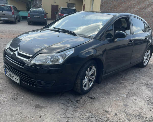 Черный Ситроен С4, объемом двигателя 1.59 л и пробегом 295 тыс. км за 3700 $, фото 10 на Automoto.ua