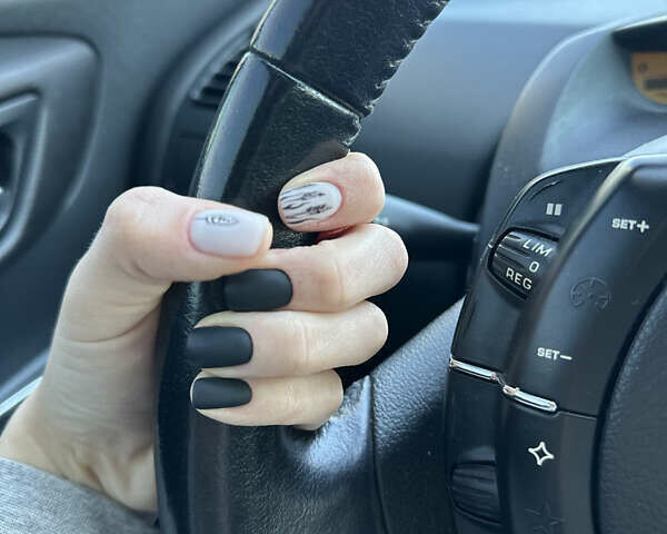 Ситроен С4 2006 в Львове на Automoto.ua Черный Ситроен С4, объемом двигателя 1.59 л и пробегом 190 тыс. км за 6000 $, фото 4 на Automoto.ua