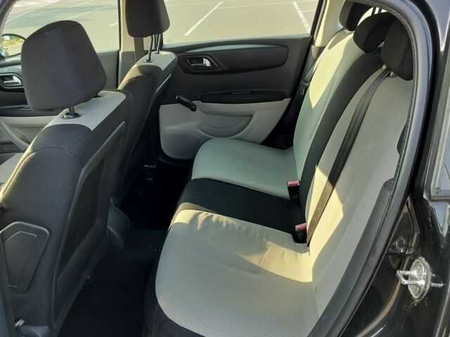 Черный Ситроен С4, объемом двигателя 1.6 л и пробегом 326 тыс. км за 3200 $, фото 6 на Automoto.ua