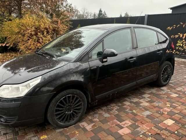 Черный Ситроен С4, объемом двигателя 1.6 л и пробегом 250 тыс. км за 3600 $, фото 10 на Automoto.ua