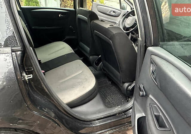 Черный Ситроен С4, объемом двигателя 1.6 л и пробегом 240 тыс. км за 3600 $, фото 18 на Automoto.ua