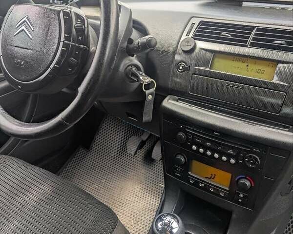 Чорний Сітроен С4, об'ємом двигуна 2 л та пробігом 289 тис. км за 4500 $, фото 21 на Automoto.ua