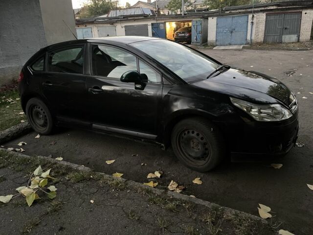 Черный Ситроен С4, объемом двигателя 1.6 л и пробегом 204 тыс. км за 2800 $, фото 3 на Automoto.ua