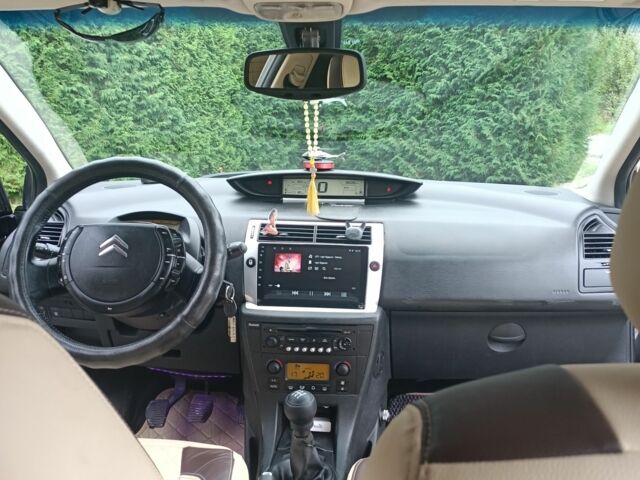 Ситроен С4 2007 в Дрогобыче на Automoto.ua Черный Ситроен С4, объемом двигателя 1.6 л и пробегом 380 тыс. км за 4500 $, фото 12 на Automoto.ua