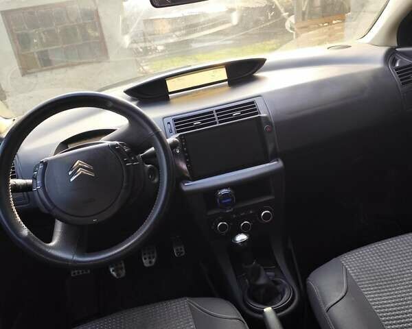 Чорний Сітроен С4, об'ємом двигуна 1.6 л та пробігом 165 тис. км за 4500 $, фото 6 на Automoto.ua