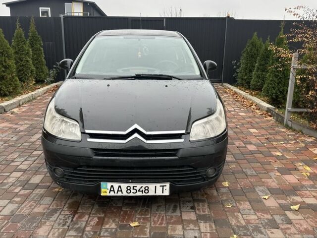 Черный Ситроен С4, объемом двигателя 1.6 л и пробегом 250 тыс. км за 3600 $, фото 3 на Automoto.ua