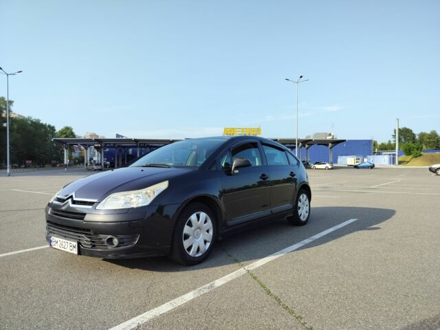 Черный Ситроен С4, объемом двигателя 1.6 л и пробегом 326 тыс. км за 3200 $, фото 1 на Automoto.ua