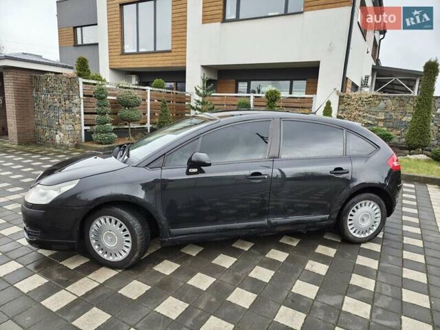 Черный Ситроен С4, объемом двигателя 1.6 л и пробегом 318 тыс. км за 3950 $, фото 3 на Automoto.ua