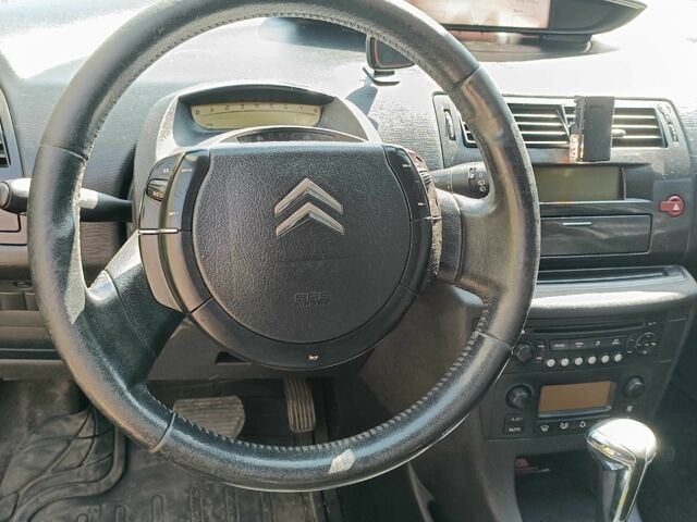 Чорний Сітроен С4, об'ємом двигуна 1.6 л та пробігом 242 тис. км за 4300 $, фото 4 на Automoto.ua