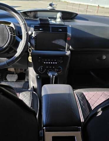 Черный Ситроен С4, объемом двигателя 1.62 л и пробегом 177 тыс. км за 6500 $, фото 3 на Automoto.ua