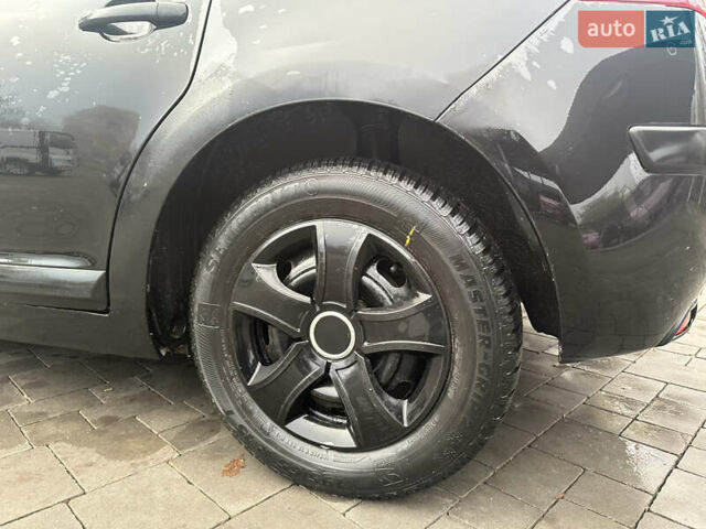 Черный Ситроен С4, объемом двигателя 1.56 л и пробегом 437 тыс. км за 4199 $, фото 8 на Automoto.ua