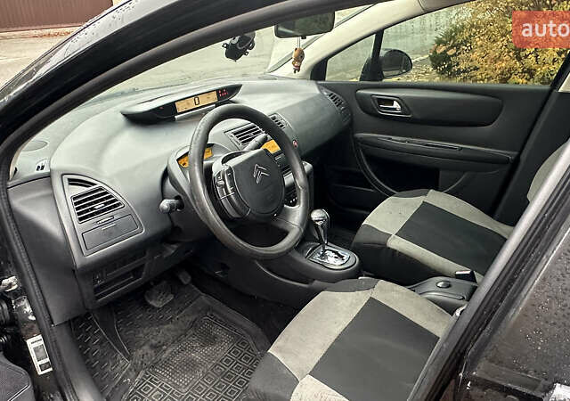 Черный Ситроен С4, объемом двигателя 1.6 л и пробегом 240 тыс. км за 3600 $, фото 15 на Automoto.ua