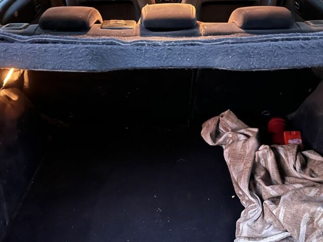 Черный Ситроен С4, объемом двигателя 1.6 л и пробегом 204 тыс. км за 2800 $, фото 9 на Automoto.ua