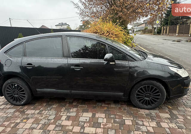 Черный Ситроен С4, объемом двигателя 1.6 л и пробегом 240 тыс. км за 3600 $, фото 4 на Automoto.ua