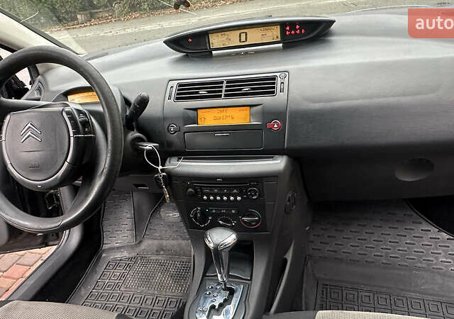 Черный Ситроен С4, объемом двигателя 1.6 л и пробегом 240 тыс. км за 3600 $, фото 21 на Automoto.ua