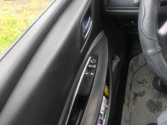 Черный Ситроен С4, объемом двигателя 0 л и пробегом 172 тыс. км за 5000 $, фото 6 на Automoto.ua