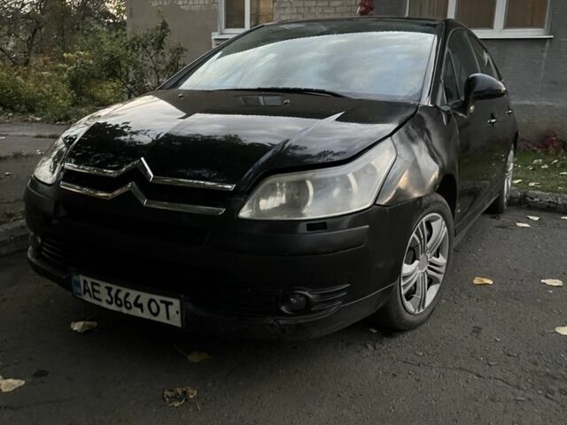 Черный Ситроен С4, объемом двигателя 1.6 л и пробегом 204 тыс. км за 2800 $, фото 7 на Automoto.ua