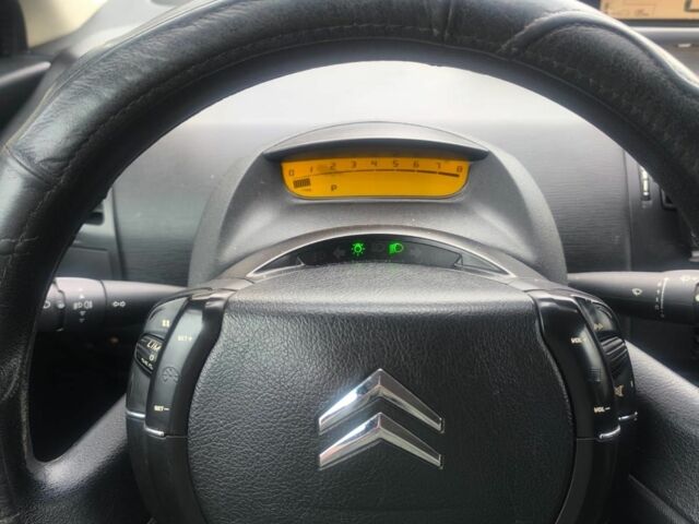 Черный Ситроен С4, объемом двигателя 0 л и пробегом 172 тыс. км за 5000 $, фото 5 на Automoto.ua