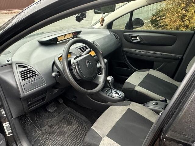 Черный Ситроен С4, объемом двигателя 1.6 л и пробегом 250 тыс. км за 3600 $, фото 15 на Automoto.ua