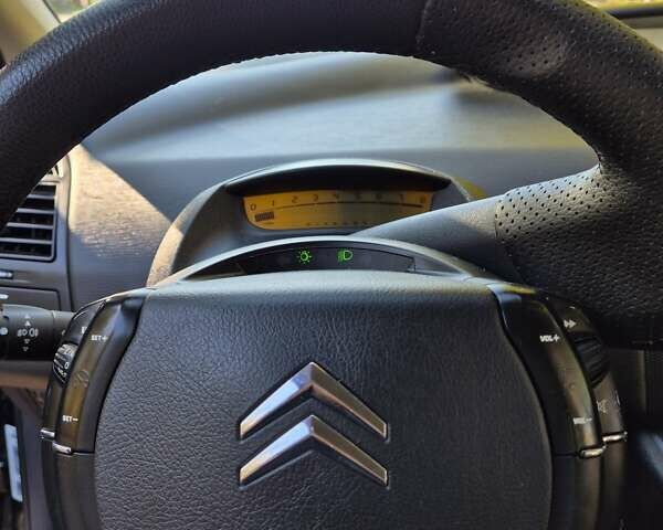 Ситроен С4 2008 в Калуше на Automoto.ua Черный Ситроен С4, объемом двигателя 1.6 л и пробегом 179 тыс. км за 4050 $, фото 16 на Automoto.ua