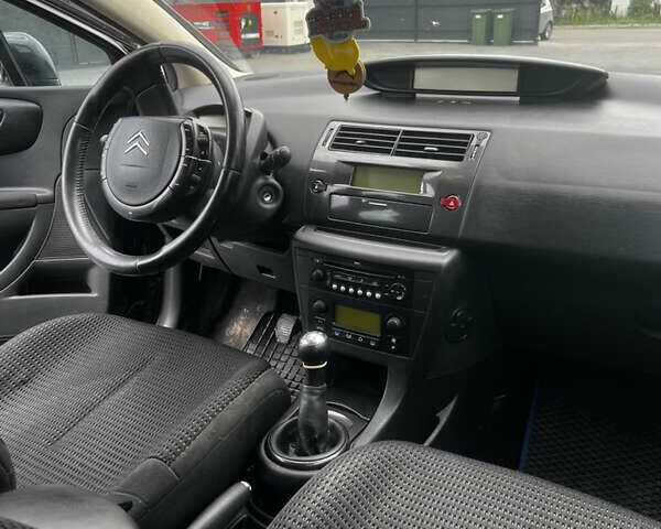 Черный Ситроен С4, объемом двигателя 1.56 л и пробегом 245 тыс. км за 4500 $, фото 7 на Automoto.ua