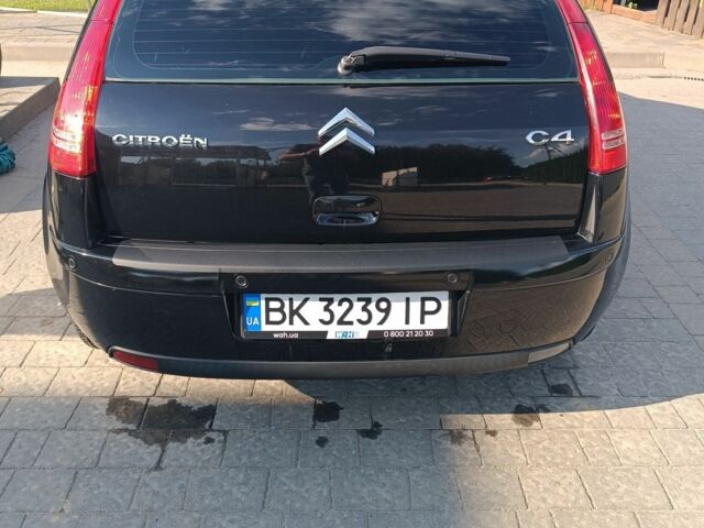 Черный Ситроен С4, объемом двигателя 1.6 л и пробегом 176 тыс. км за 3800 $, фото 3 на Automoto.ua