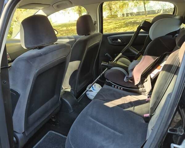 Ситроен С4 2008 в Калуше на Automoto.ua Черный Ситроен С4, объемом двигателя 1.6 л и пробегом 179 тыс. км за 4050 $, фото 6 на Automoto.ua