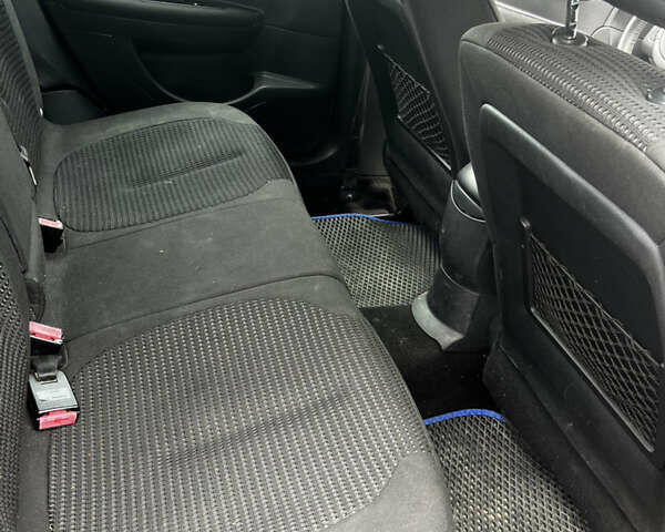 Черный Ситроен С4, объемом двигателя 1.56 л и пробегом 245 тыс. км за 4500 $, фото 6 на Automoto.ua