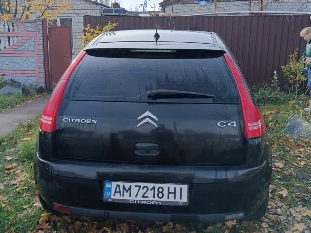 Черный Ситроен С4, объемом двигателя 1.6 л и пробегом 220 тыс. км за 3000 $, фото 2 на Automoto.ua