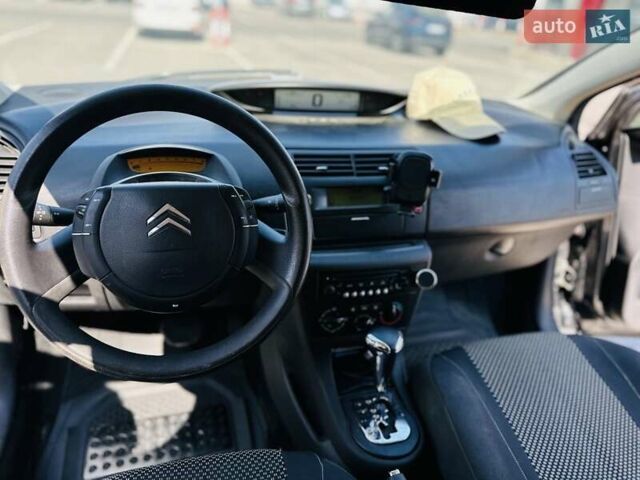 Черный Ситроен С4, объемом двигателя 1.6 л и пробегом 113 тыс. км за 4000 $, фото 4 на Automoto.ua