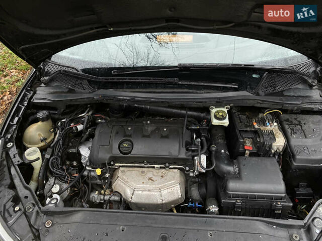 Черный Ситроен С4, объемом двигателя 1.6 л и пробегом 224 тыс. км за 3900 $, фото 9 на Automoto.ua