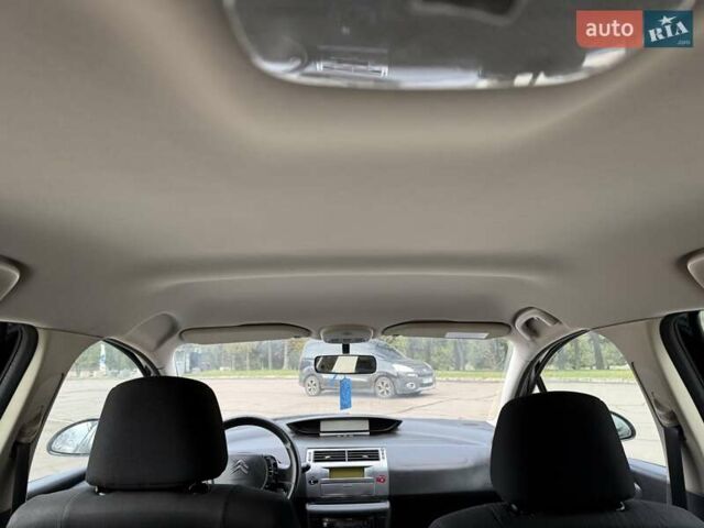 Черный Ситроен С4, объемом двигателя 1.6 л и пробегом 220 тыс. км за 3400 $, фото 29 на Automoto.ua