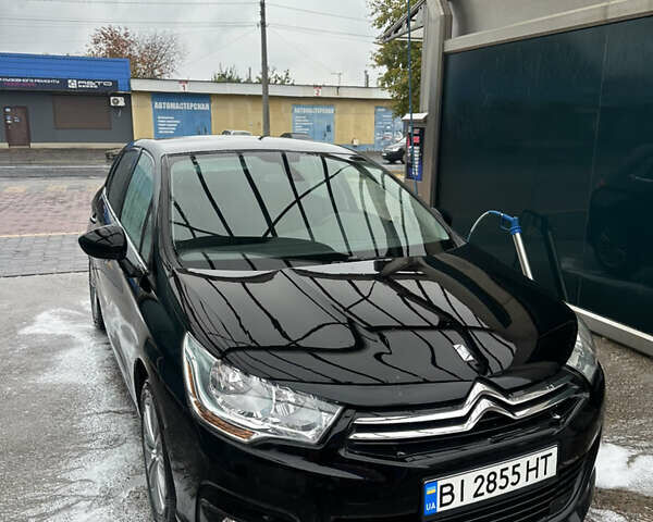 Черный Ситроен С4, объемом двигателя 1.6 л и пробегом 161 тыс. км за 7400 $, фото 3 на Automoto.ua