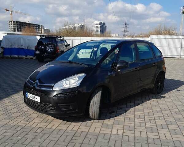 Черный Ситроен С4, объемом двигателя 1.56 л и пробегом 292 тыс. км за 4990 $, фото 3 на Automoto.ua