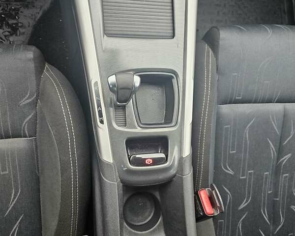 Черный Ситроен С4, объемом двигателя 1.56 л и пробегом 162 тыс. км за 7300 $, фото 13 на Automoto.ua