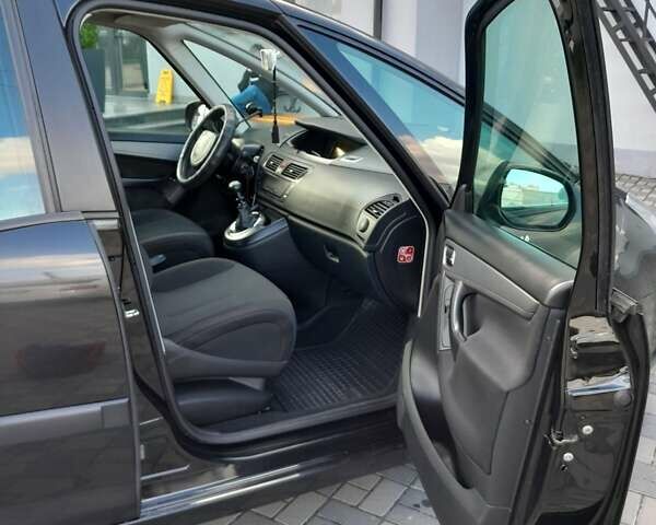 Черный Ситроен С4, объемом двигателя 1.56 л и пробегом 292 тыс. км за 4990 $, фото 1 на Automoto.ua