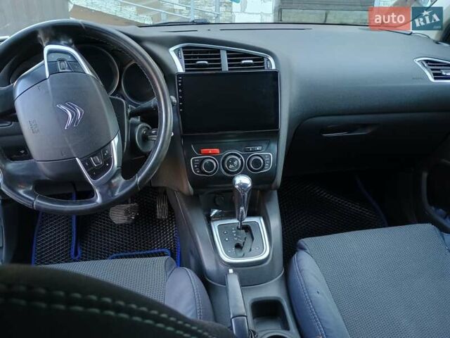 Чорний Сітроен С4, об'ємом двигуна 1.6 л та пробігом 180 тис. км за 6300 $, фото 5 на Automoto.ua